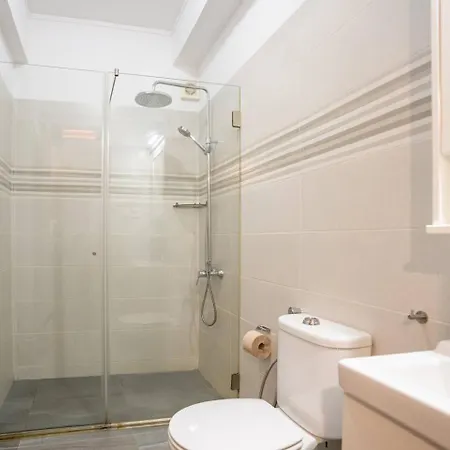 1br1 In Moscavide, Metro Close Лиссабон